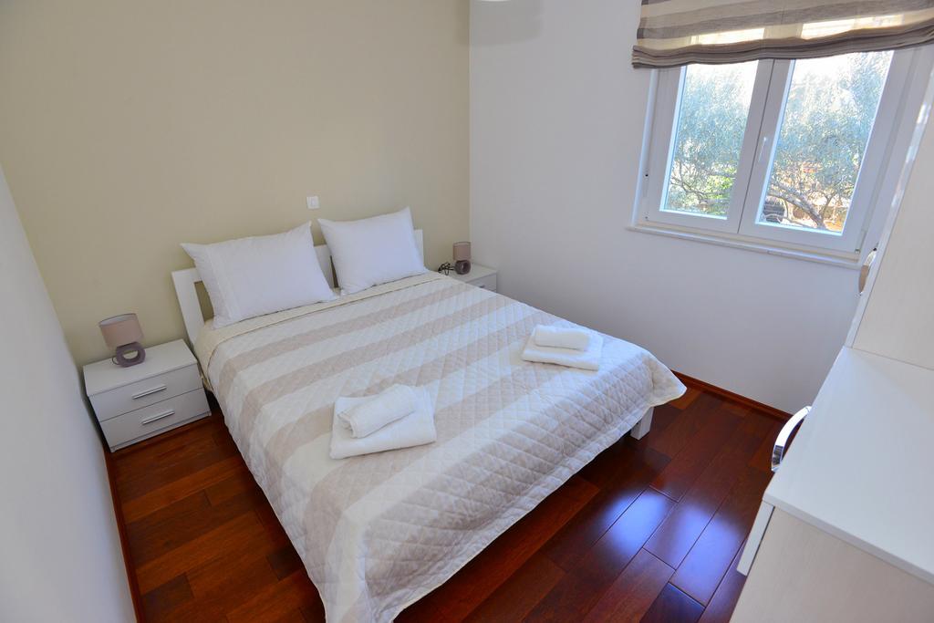 Apartments Villa Coratina Traù Esterno foto